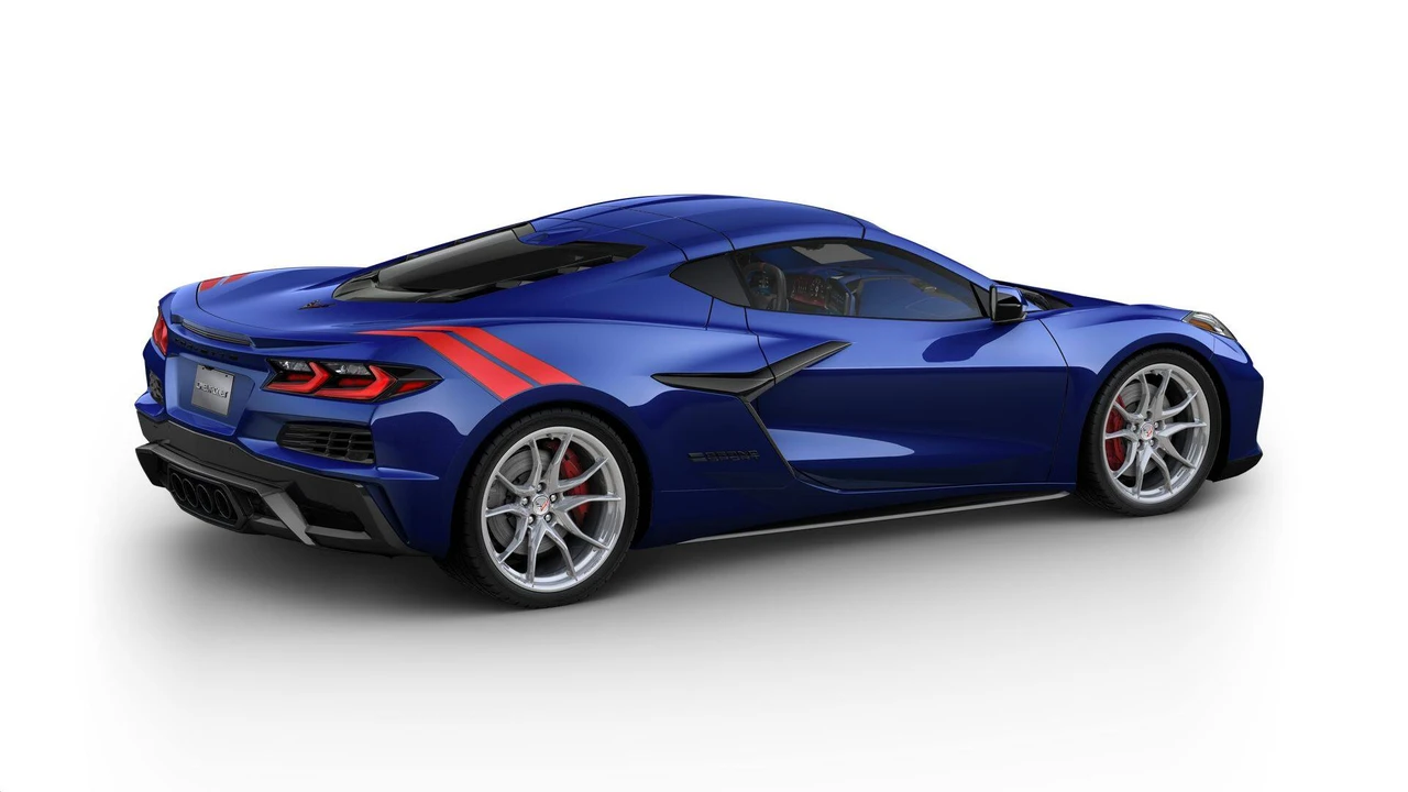 2027 Chevrolet Corvette C8 Grand Sport - Image 5 of 12