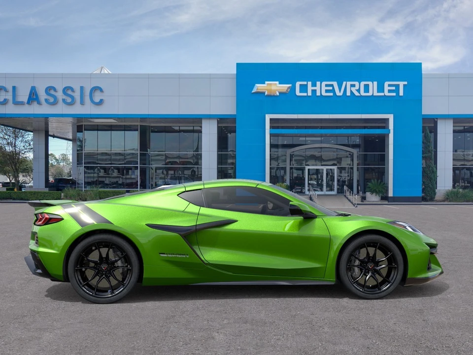 2027 Chevrolet Corvette C8 Grand Sport - Image 5 of 31