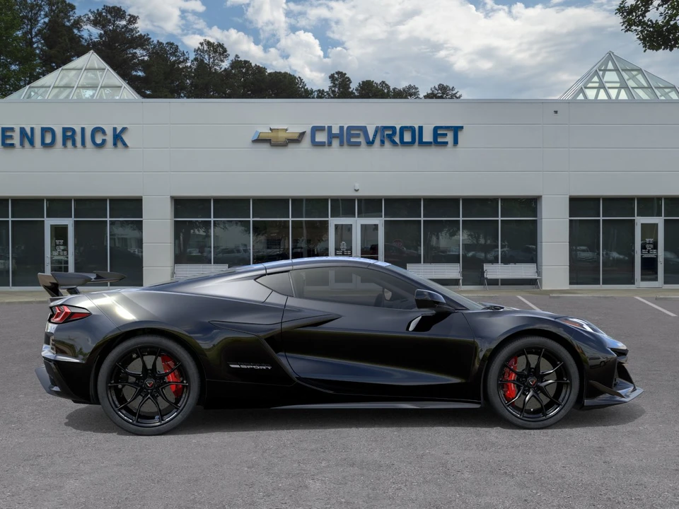 2027 Chevrolet Corvette C8 Grand Sport - Image 4 of 31