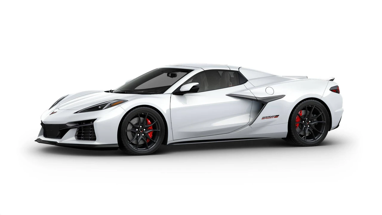 2027 Chevrolet Corvette C8 Grand Sport - Image 26 of 31