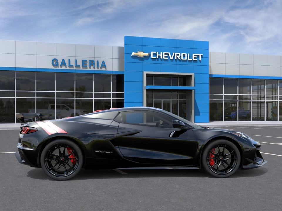 2027 Chevrolet Corvette C8 Grand Sport - Image 5 of 31