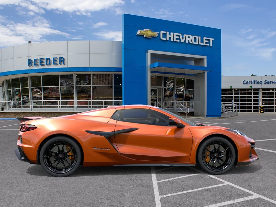 2027 Chevrolet Corvette C8 Grand Sport - Image 5 of 24