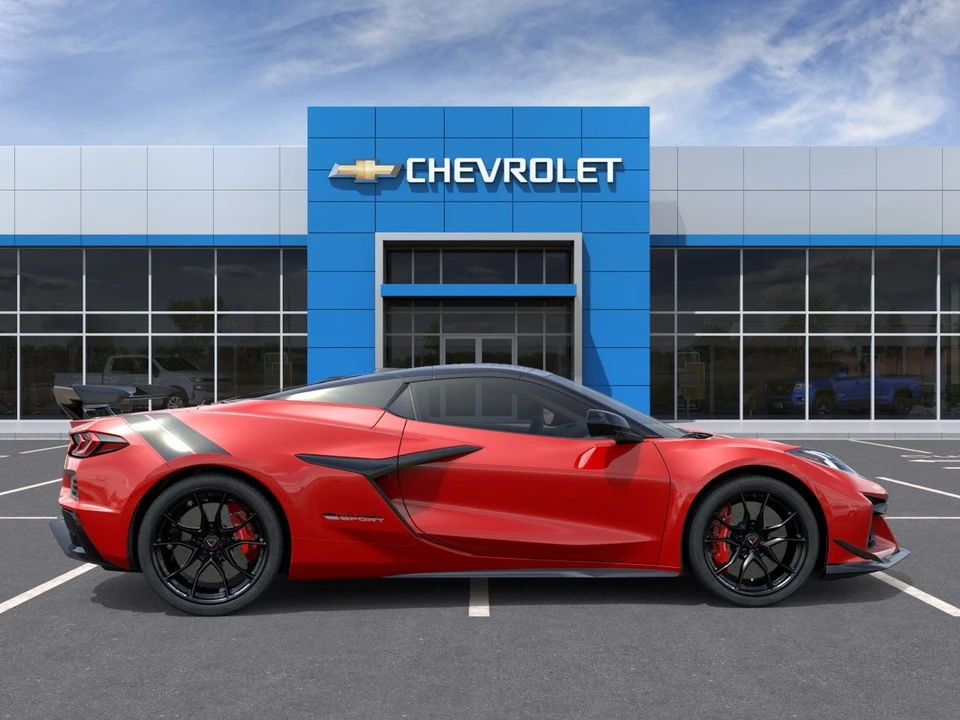 2027 Chevrolet Corvette C8 Grand Sport - Image 5 of 31