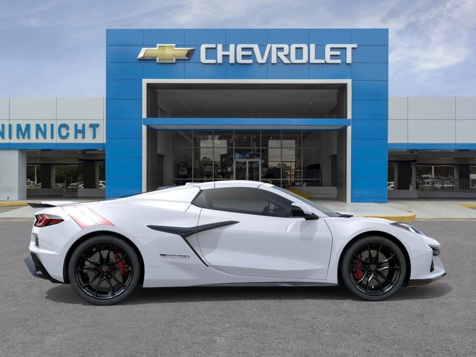 2027 Chevrolet Corvette C8 Grand Sport - Image 5 of 31