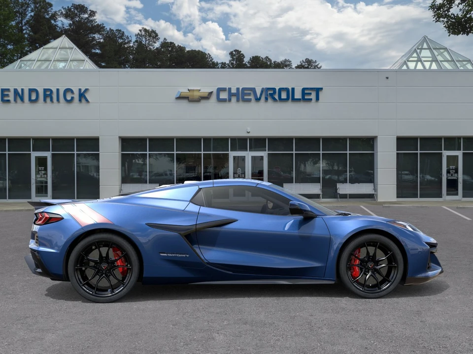 2027 Chevrolet Corvette C8 Grand Sport - Image 4 of 31