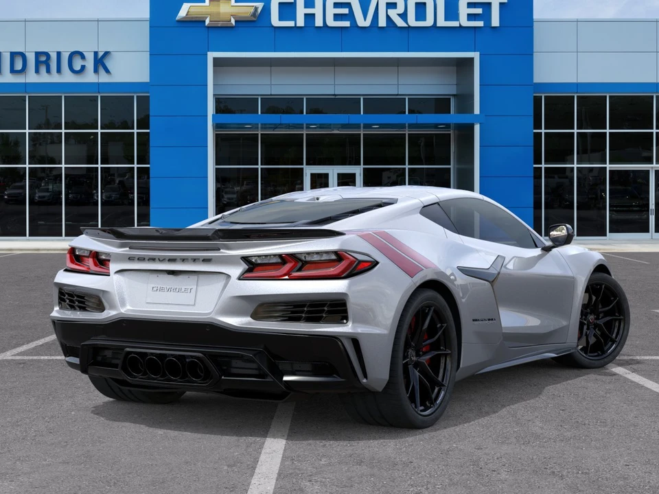 2027 Chevrolet Corvette C8 Grand Sport - Image 6 of 31