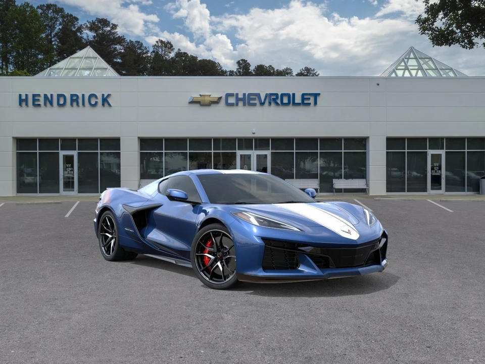 2027 Chevrolet Corvette C8 Grand Sport - Image 2 of 31