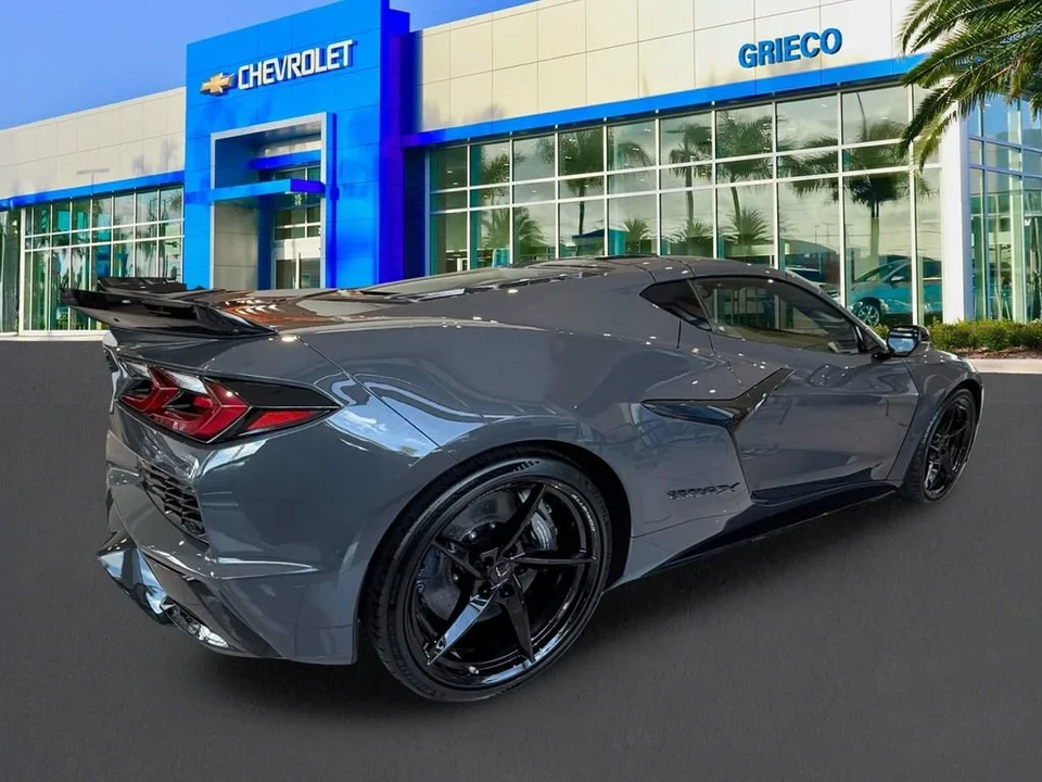 2027 Chevrolet Corvette C8 Grand Sport - Image 13 of 31