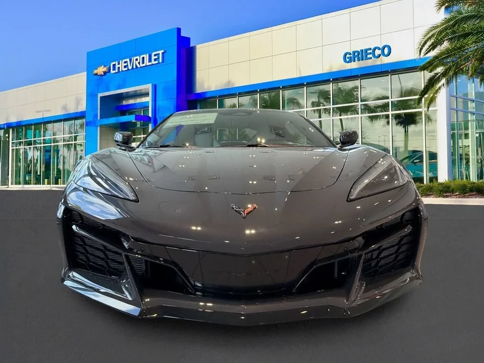 2027 Chevrolet Corvette C8 Grand Sport - Image 2 of 31