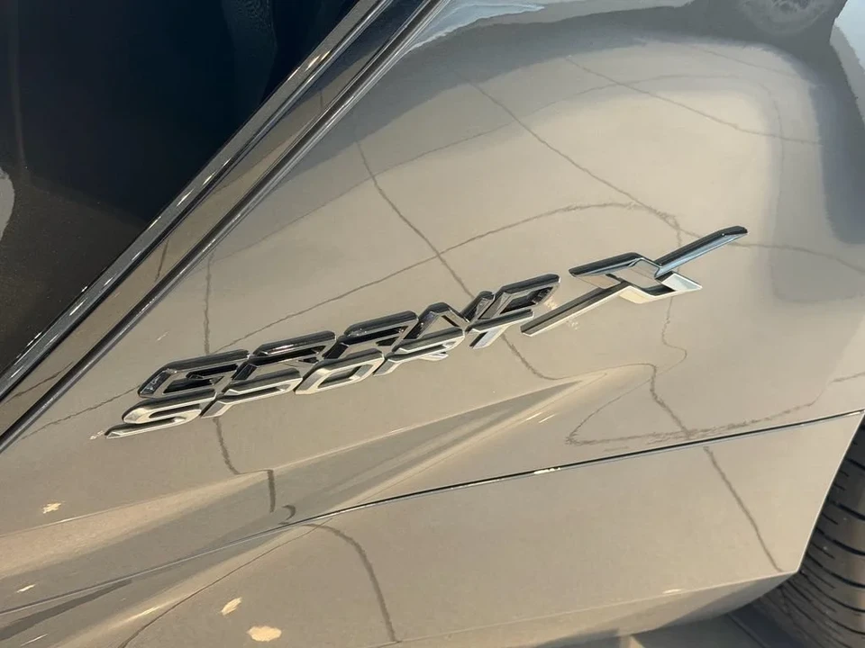 2027 Chevrolet Corvette C8 Grand Sport - Image 5 of 31