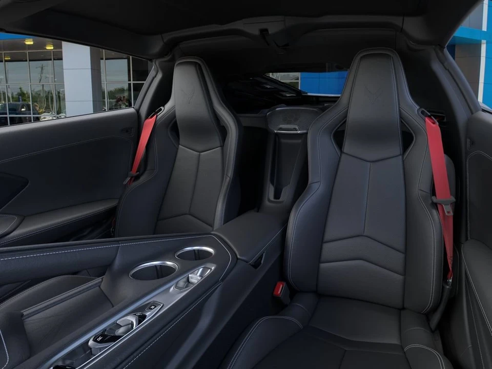 2027 Chevrolet Corvette C8 - Image 16 of 31