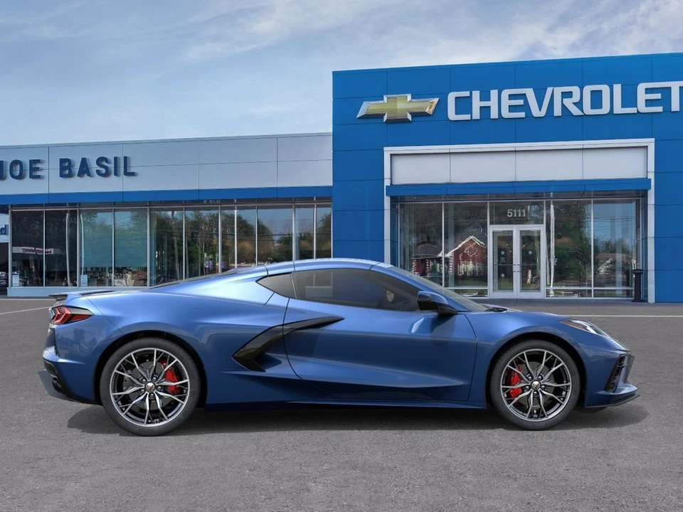 2027 Chevrolet Corvette C8 Grand Sport - Image 5 of 31