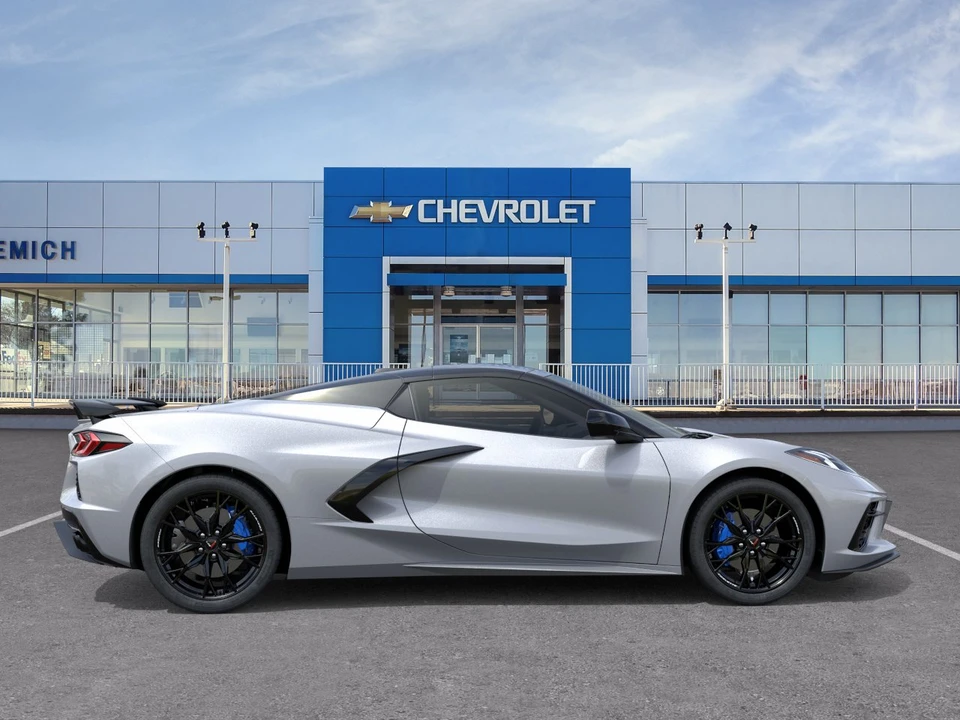 2027 Chevrolet Corvette C8 - Image 29 of 31