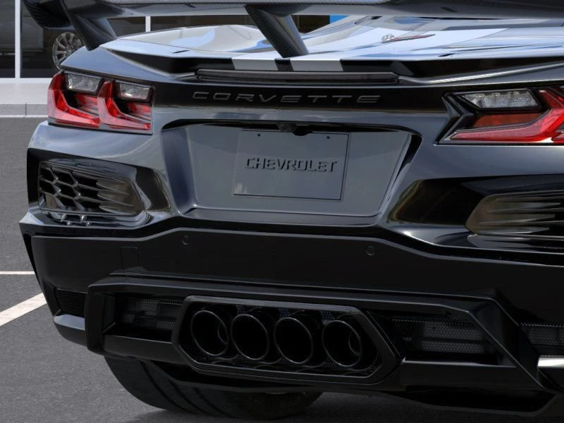 2027 Chevrolet Corvette C8 Z06 - Image 24 of 31