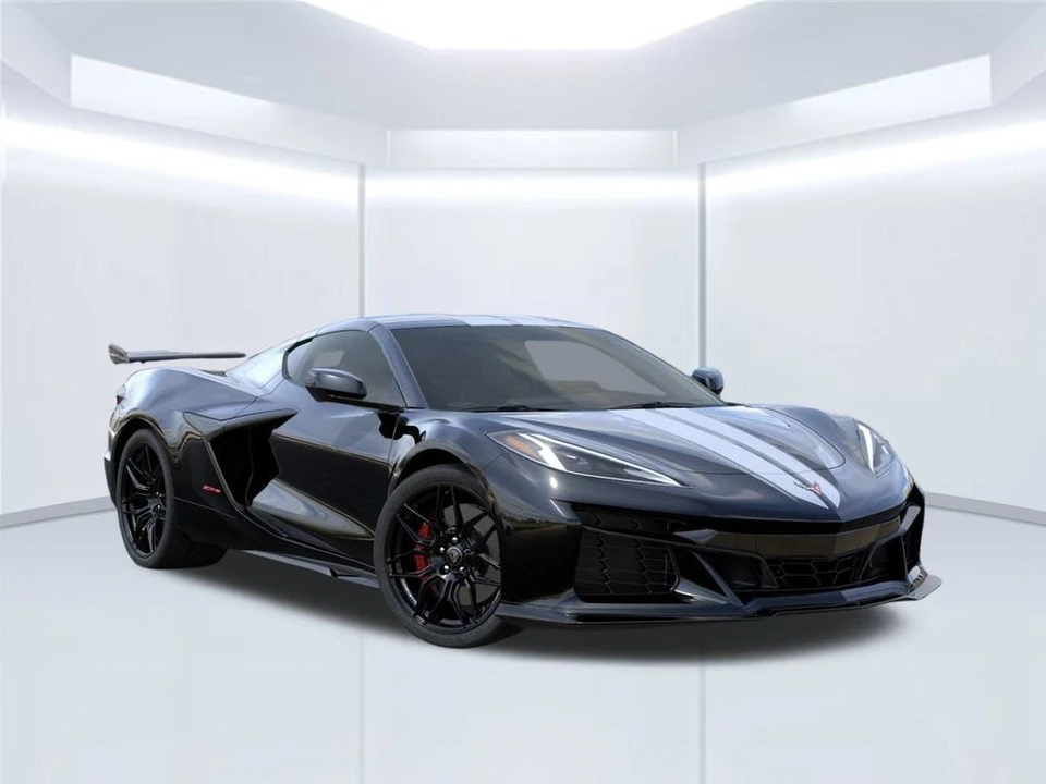 2027 Chevrolet Corvette C8 Z06 - Image 8 of 31