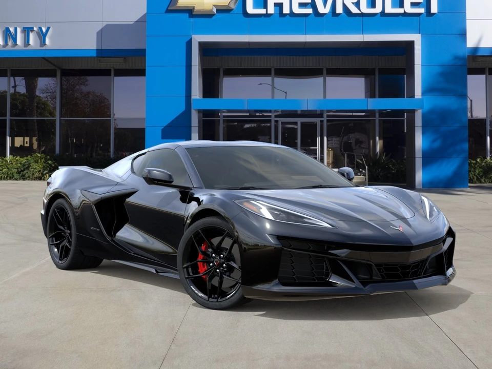 2027 Chevrolet Corvette C8 Z06 - Image 7 of 31