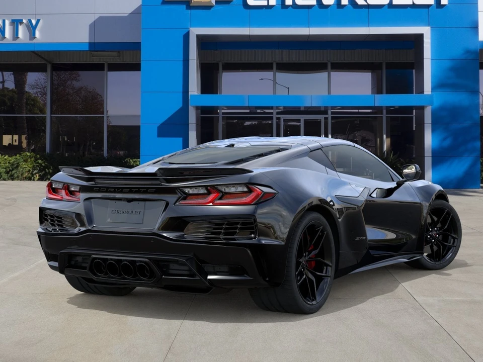 2027 Chevrolet Corvette C8 Z06 - Image 4 of 31