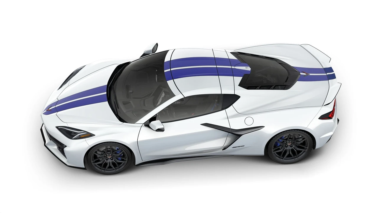 2027 Chevrolet Corvette C8 Z06 - Image 8 of 12