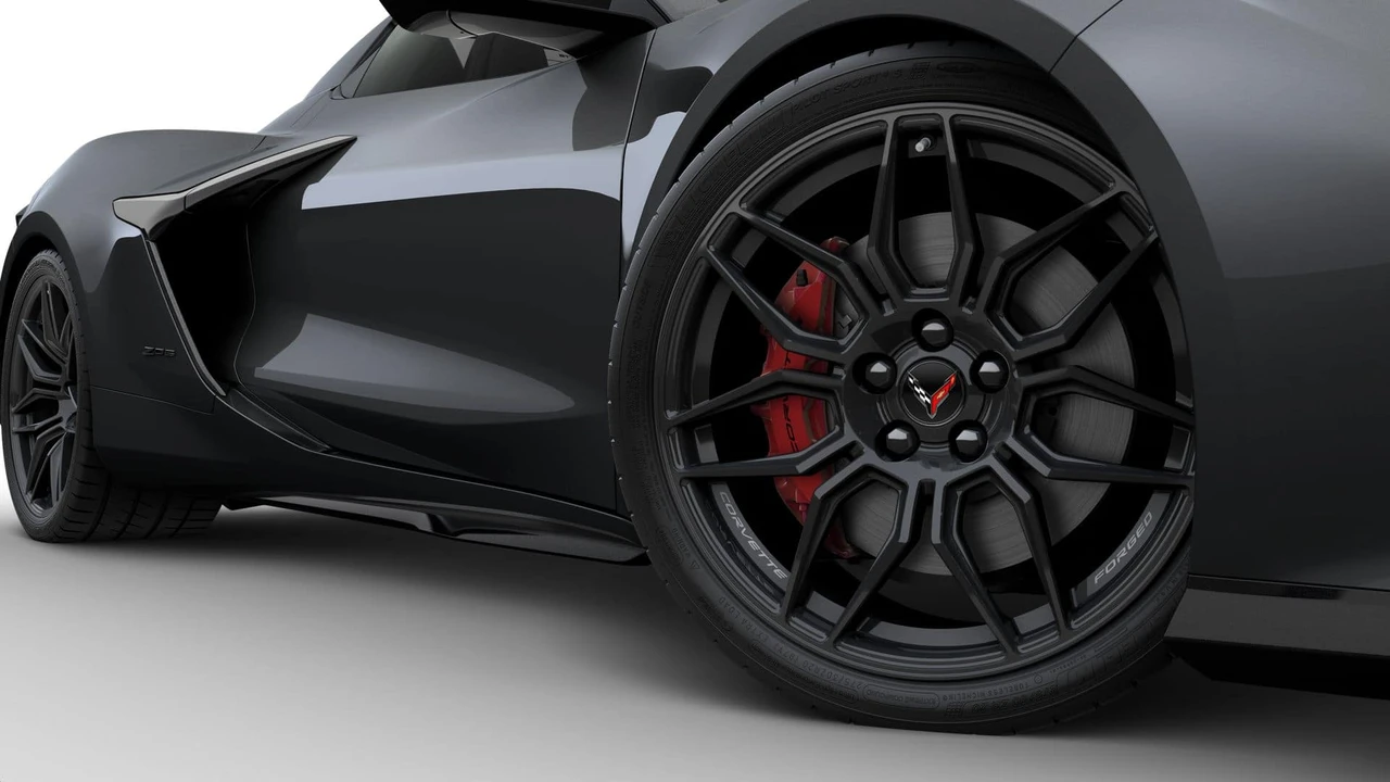 2027 Chevrolet Corvette C8 Z06 - Image 7 of 12