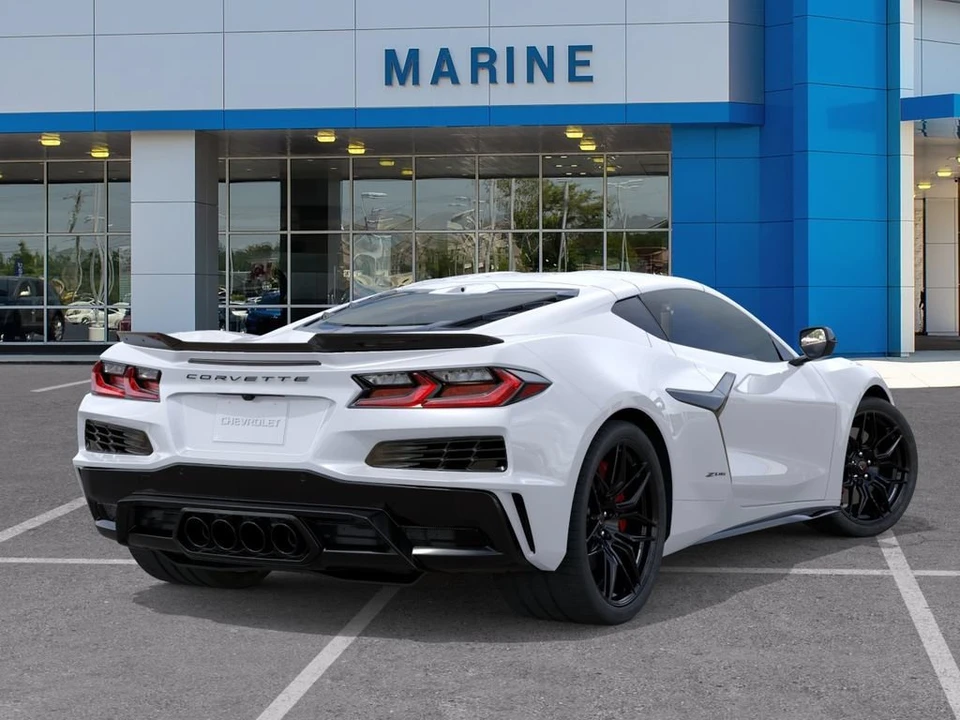 2027 Chevrolet Corvette C8 Z06 - Image 4 of 31