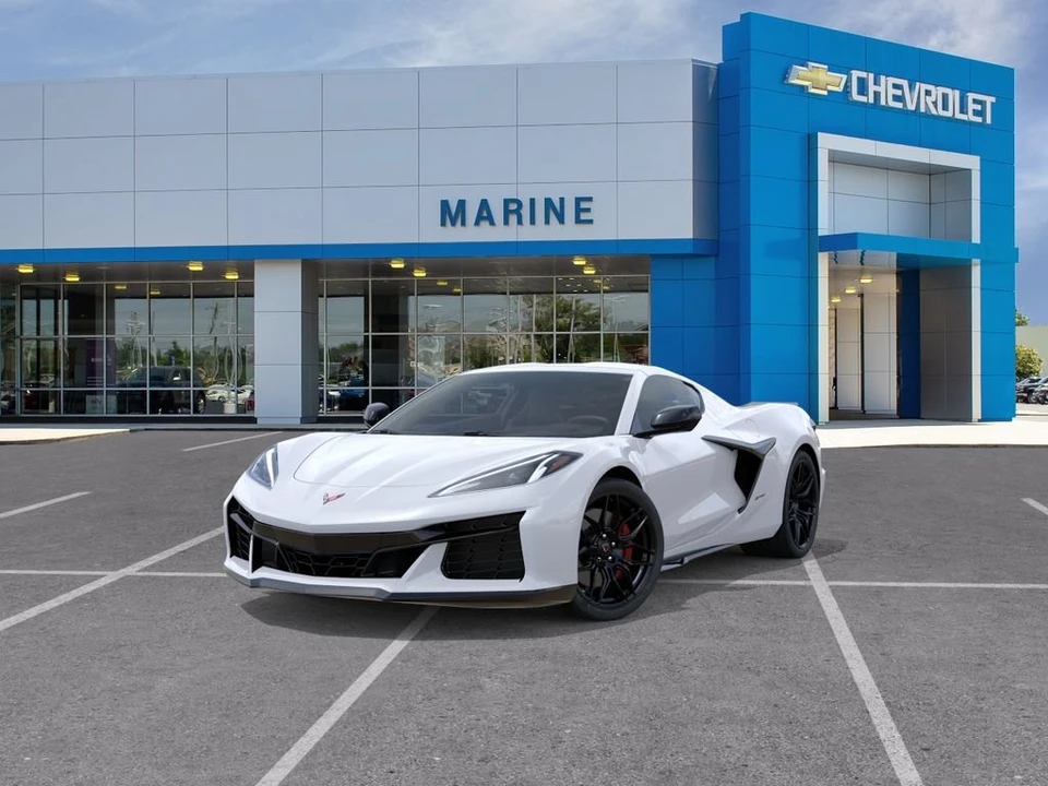 2027 Chevrolet Corvette C8 Z06 - Image 8 of 31
