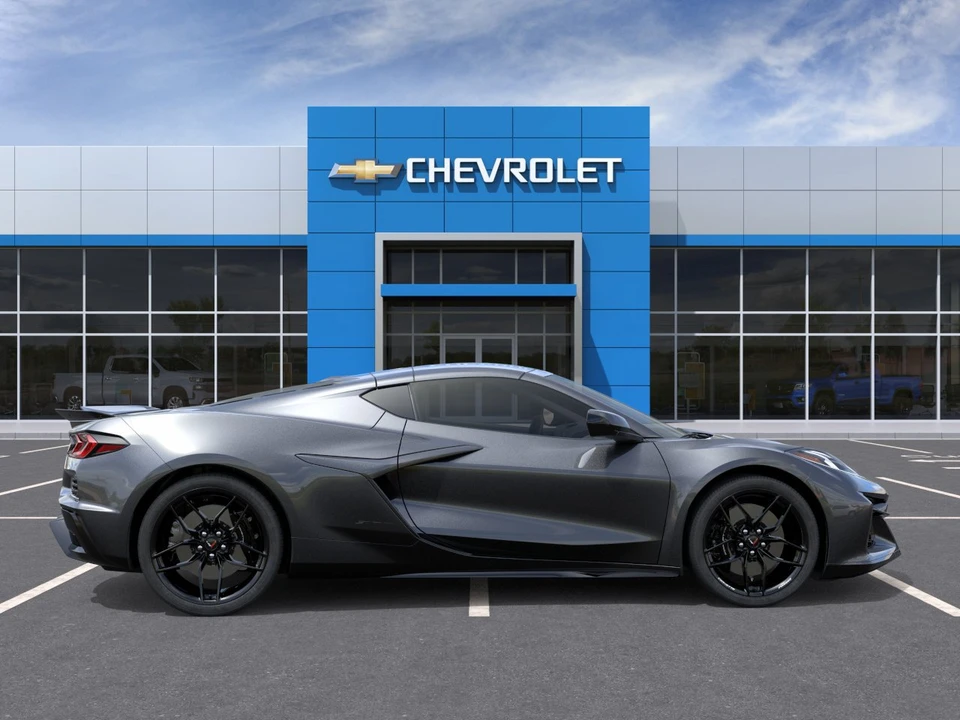 2027 Chevrolet Corvette C8 Z06 - Image 6 of 31