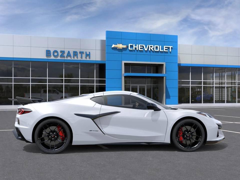 2027 Chevrolet Corvette C8 Z06 - Image 5 of 31