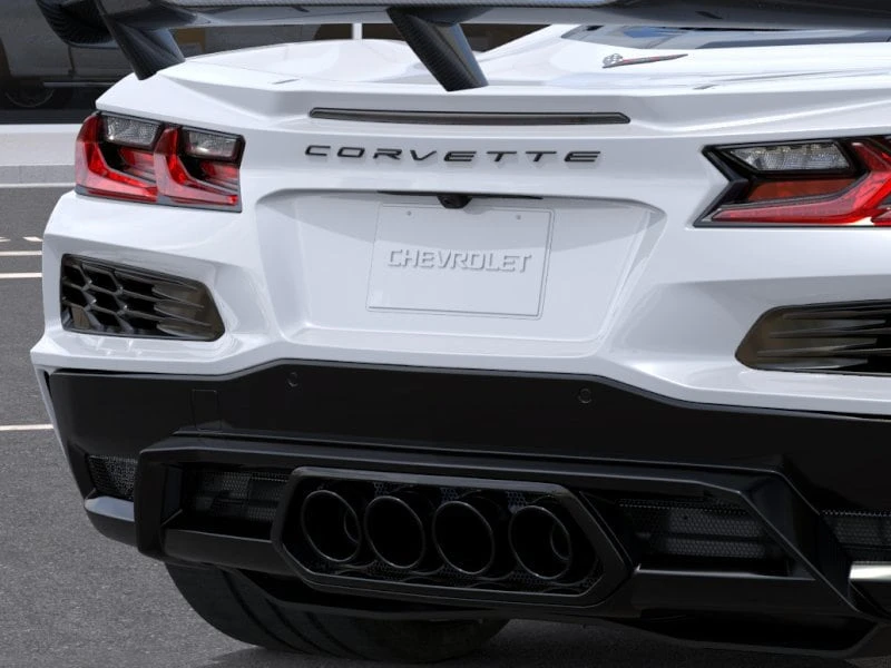 2027 Chevrolet Corvette C8 Z06 - Image 15 of 31