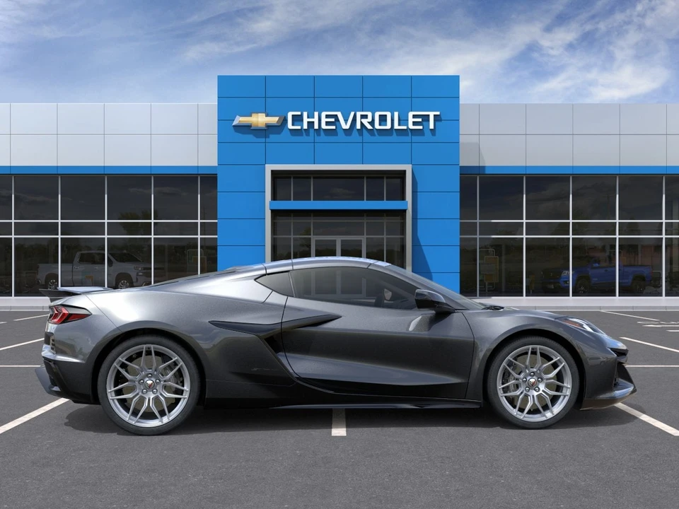 2027 Chevrolet Corvette C8 Z06 - Image 29 of 31