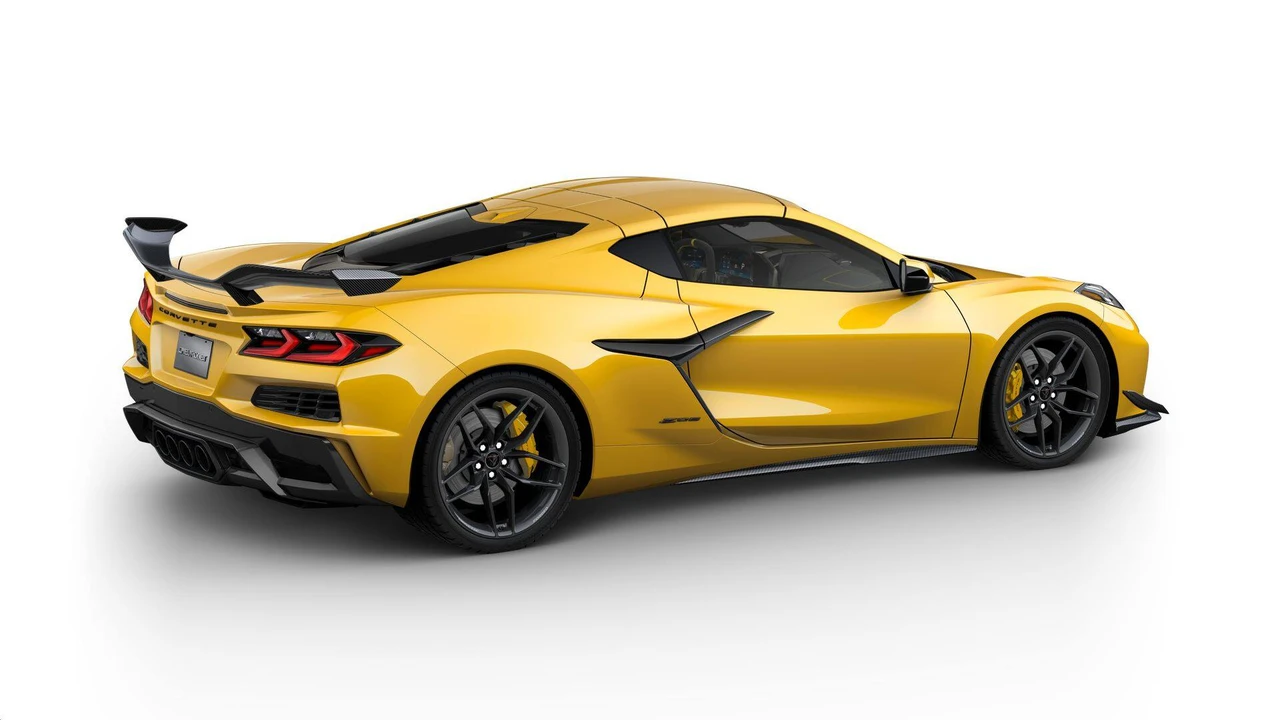 2027 Chevrolet Corvette C8 Z06 - Image 5 of 12