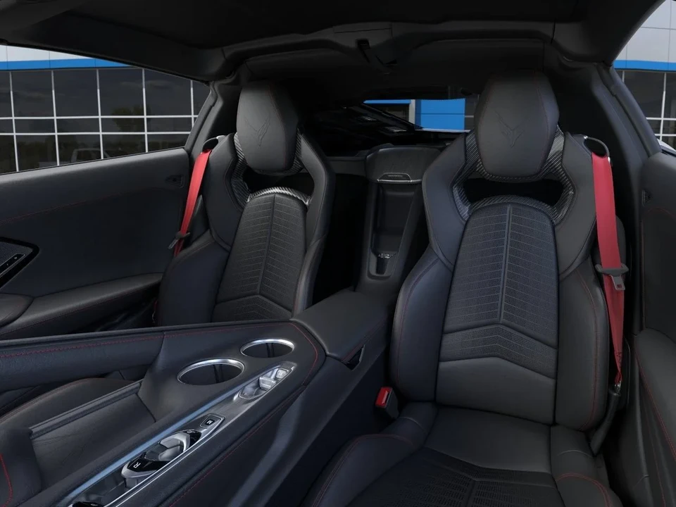 2027 Chevrolet Corvette C8 Z06 - Image 17 of 31