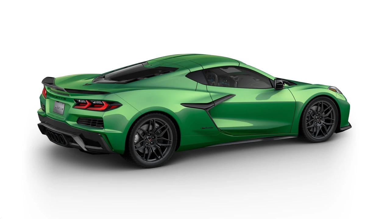 2027 Chevrolet Corvette C8 Z06 - Image 5 of 12