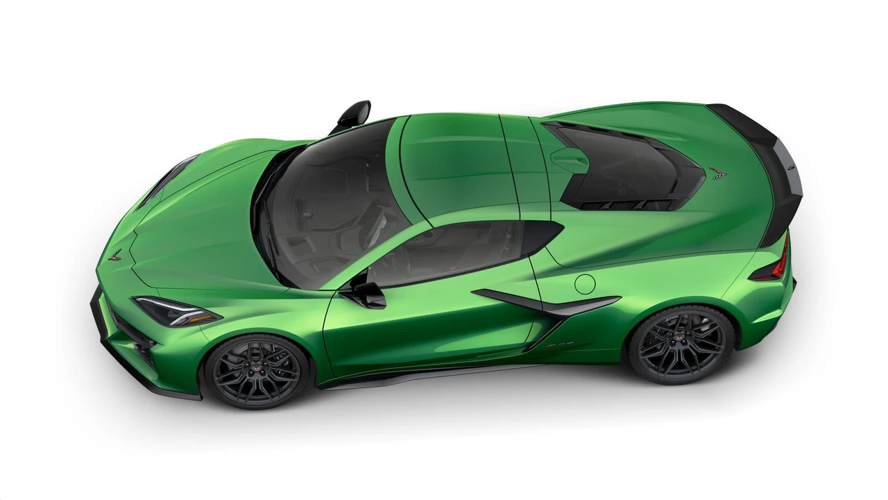 2027 Chevrolet Corvette C8 Z06 - Image 8 of 12