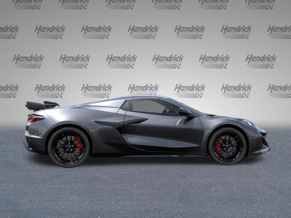 2027 Chevrolet Corvette C8 Z06 - Image 7 of 31