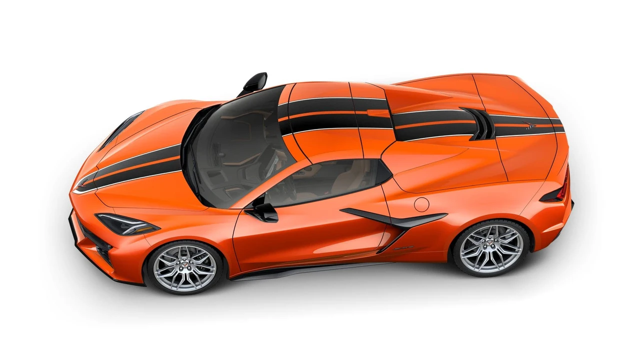 2027 Chevrolet Corvette C8 Z06 - Image 8 of 12