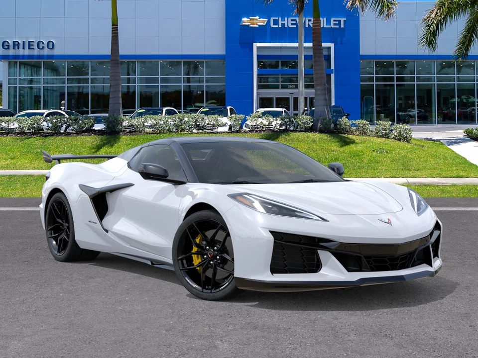 2027 Chevrolet Corvette C8 Z06 - Image 7 of 31