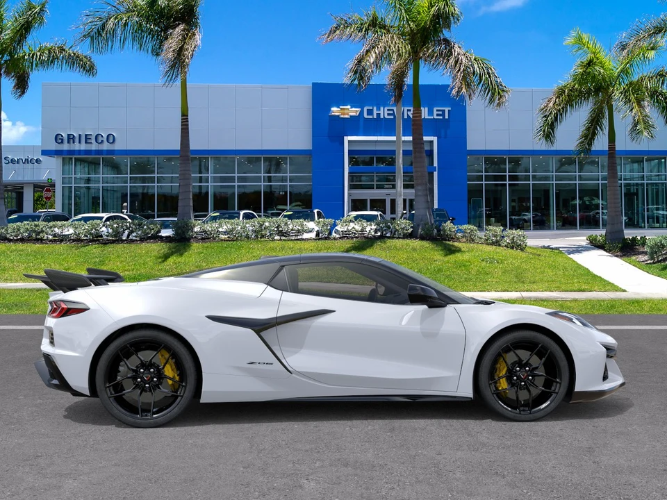 2027 Chevrolet Corvette C8 Z06 - Image 5 of 31