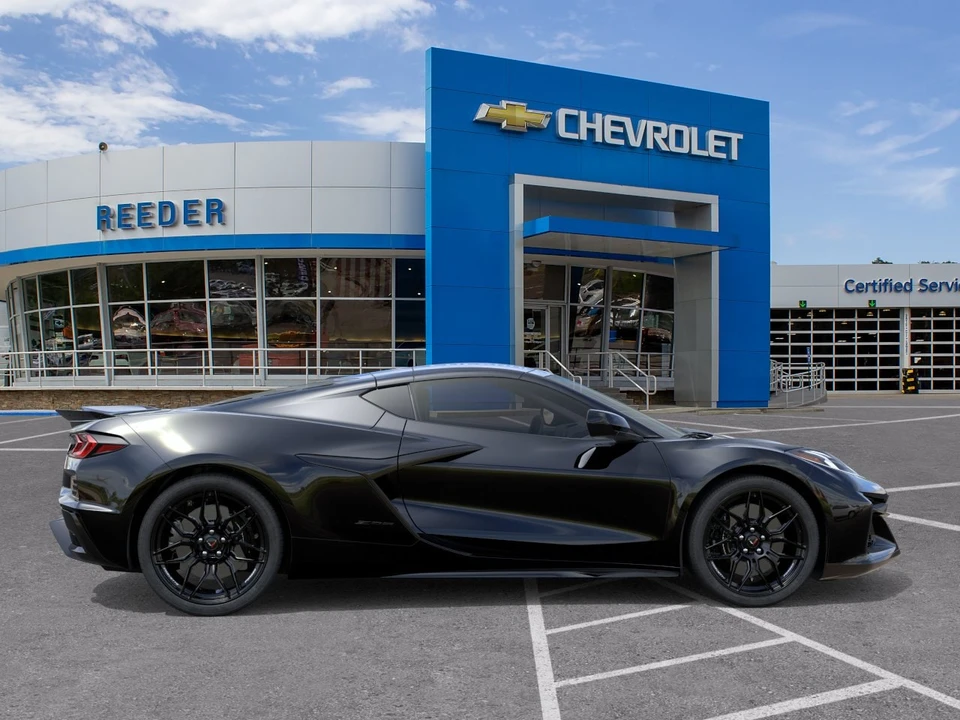 2027 Chevrolet Corvette C8 Z06 - Image 5 of 24