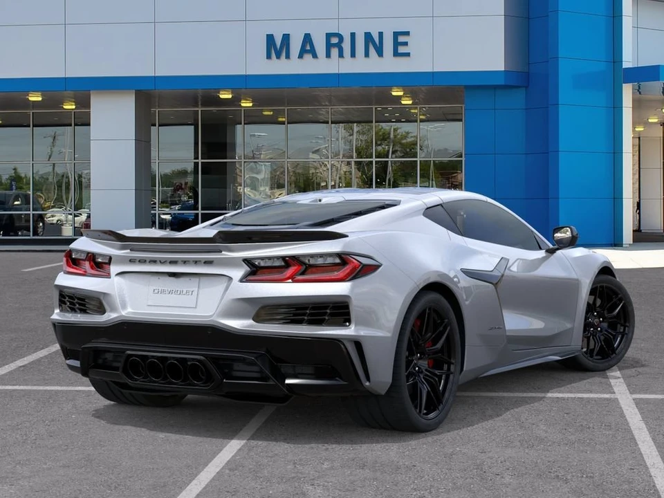 2027 Chevrolet Corvette C8 Z06 - Image 4 of 31