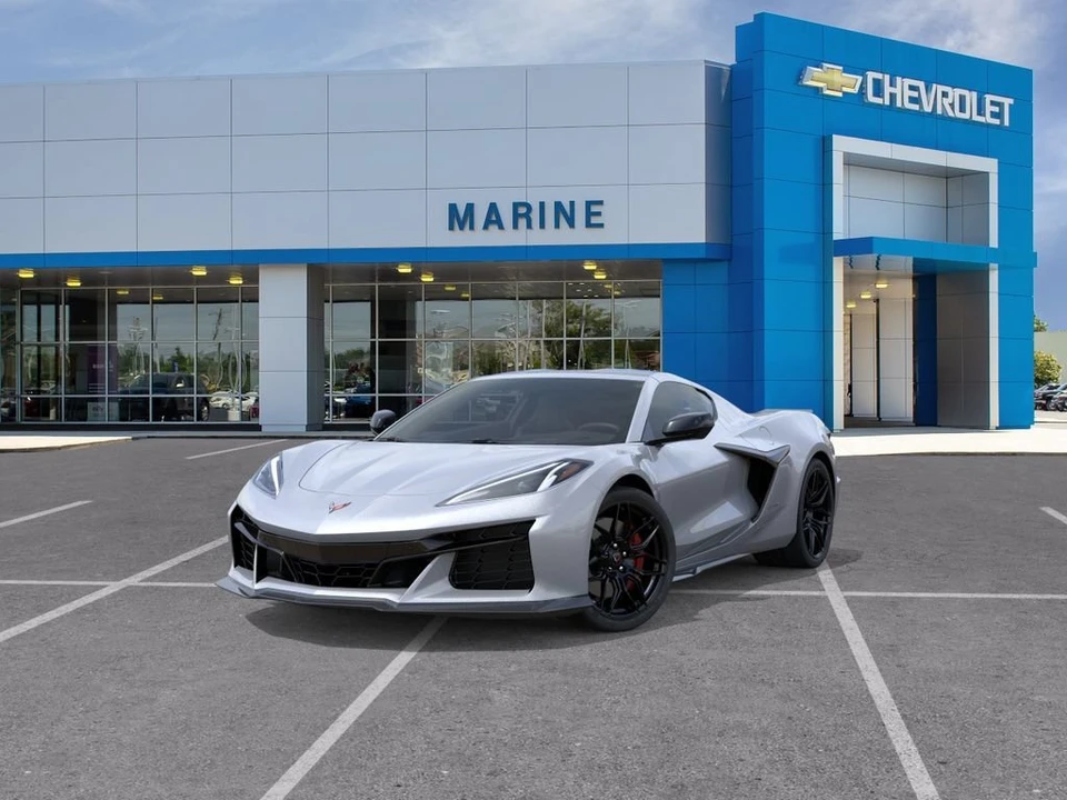 2027 Chevrolet Corvette C8 Z06 - Image 8 of 31
