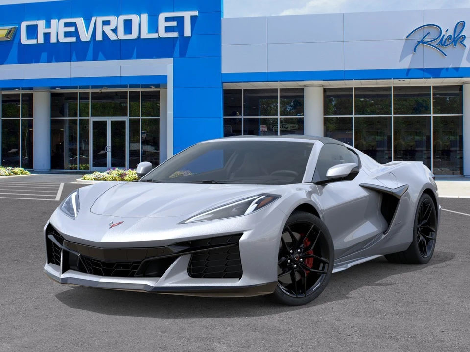 2027 Chevrolet Corvette C8 Z06 - Image 8 of 31