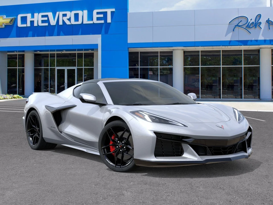 2027 Chevrolet Corvette C8 Z06 - Image 9 of 31