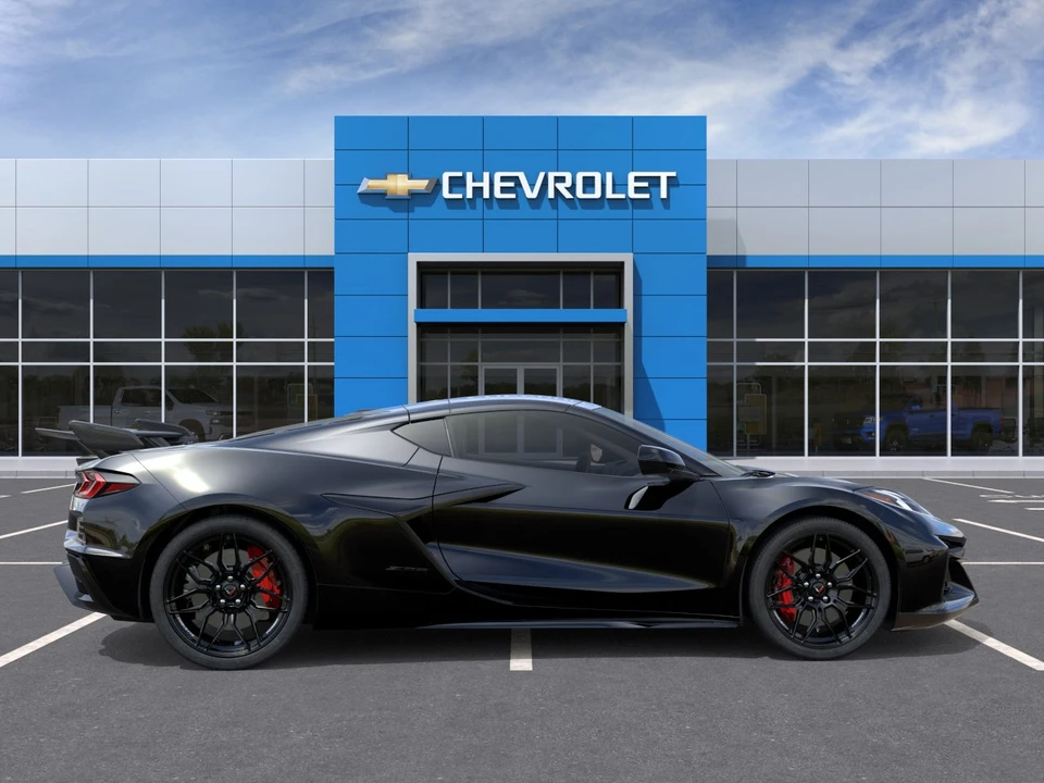 2027 Chevrolet Corvette C8 Z06 - Image 5 of 31