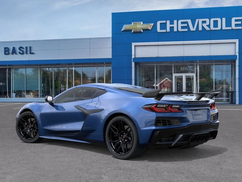 2027 Chevrolet Corvette C8 Z06 - Image 3 of 31
