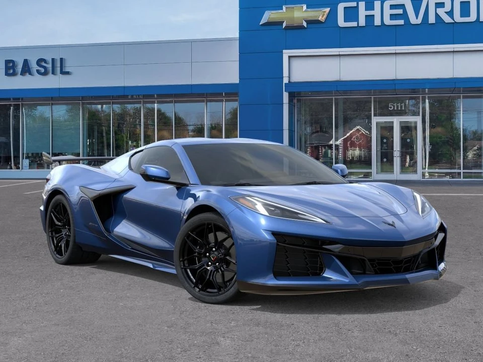 2027 Chevrolet Corvette C8 Z06 - Image 7 of 31