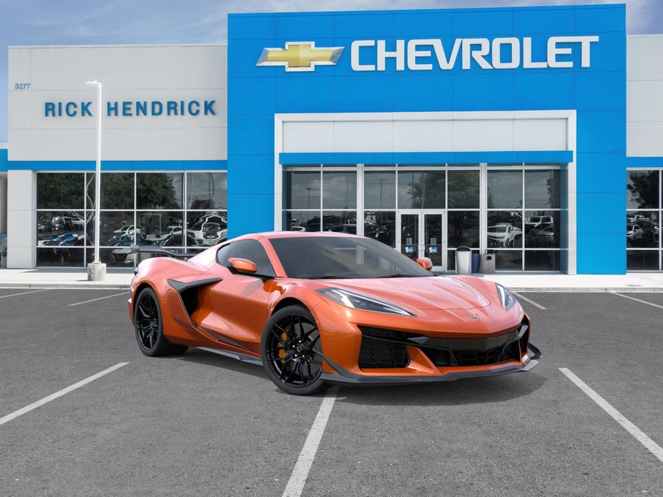 2027 Chevrolet Corvette C8 Z06 - Image 2 of 31
