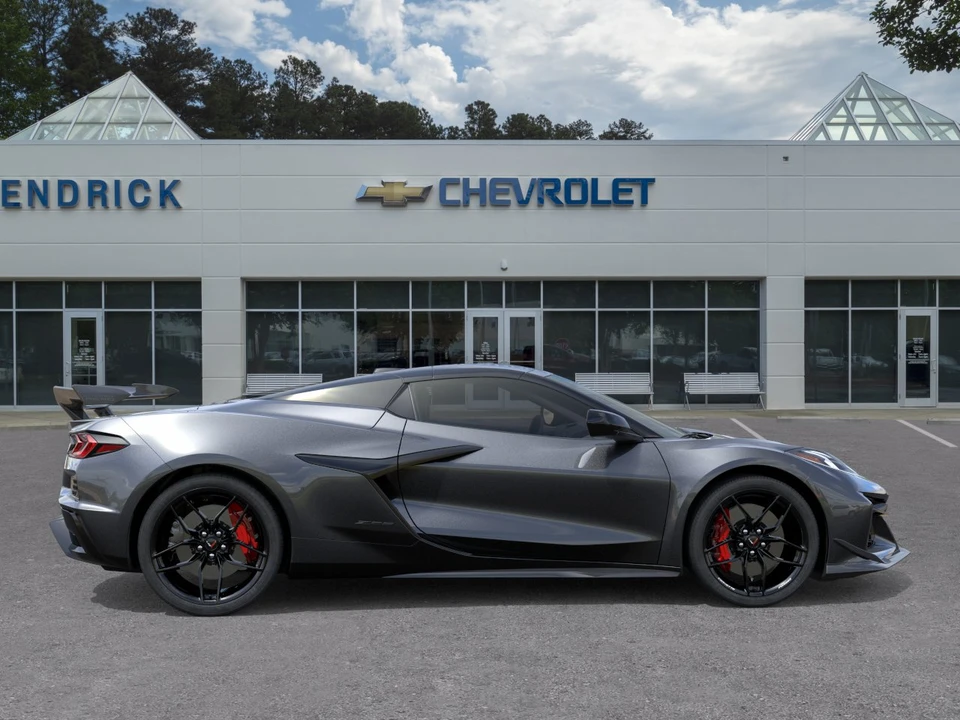 2027 Chevrolet Corvette C8 Z06 - Image 4 of 31