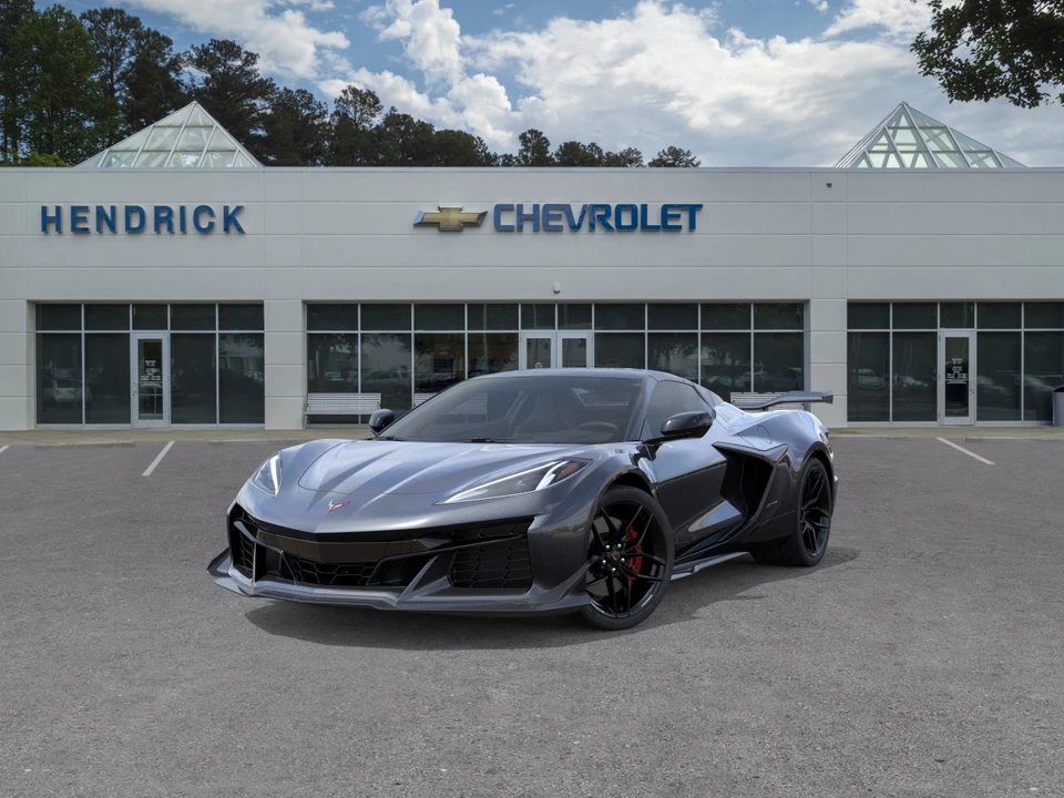 2027 Chevrolet Corvette C8 Z06 - Image 7 of 31