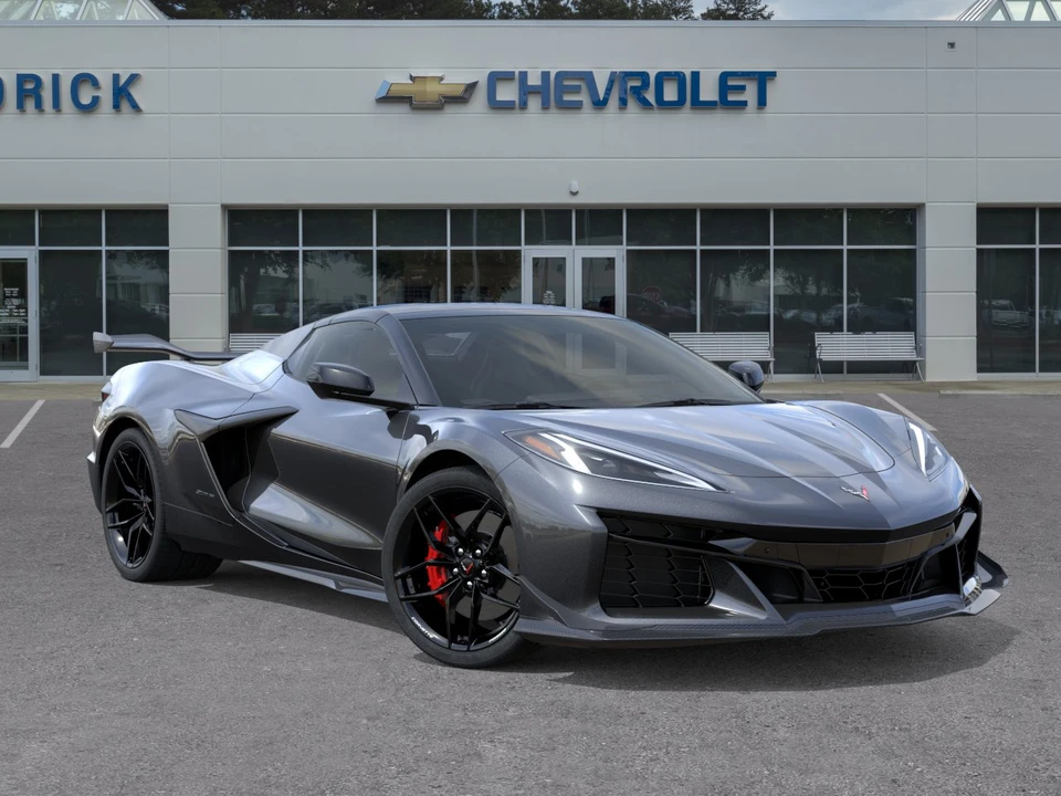 2027 Chevrolet Corvette C8 Z06 - Image 6 of 31