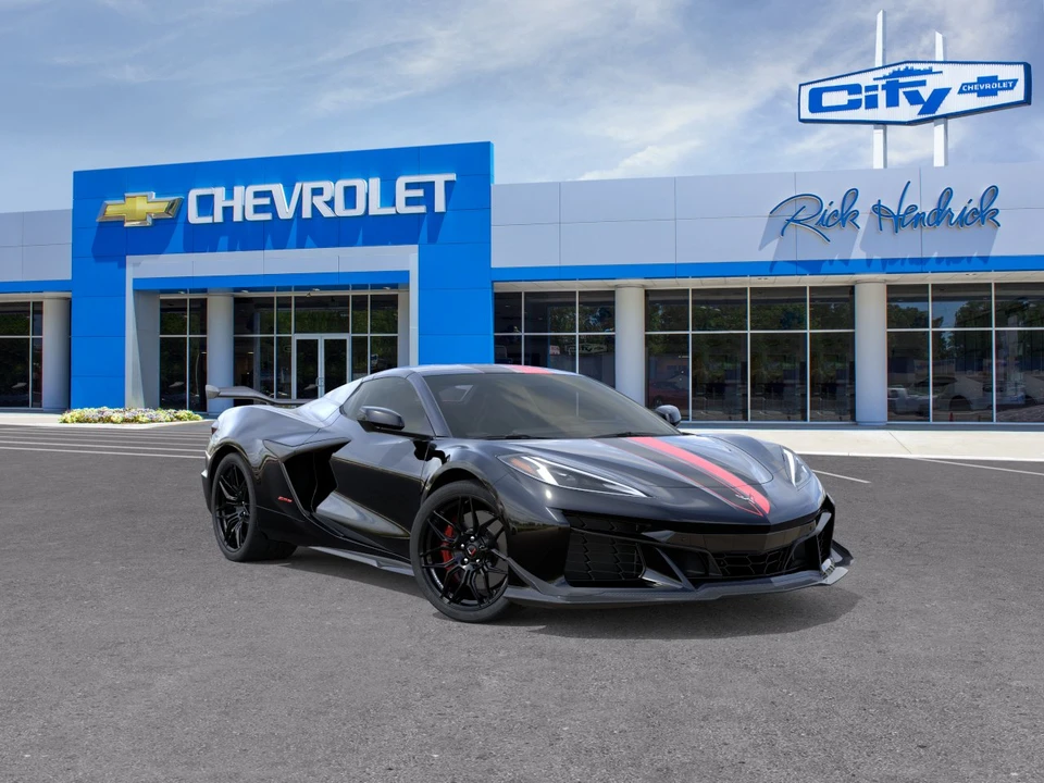 2027 Chevrolet Corvette C8 Z06 - Image 27 of 31